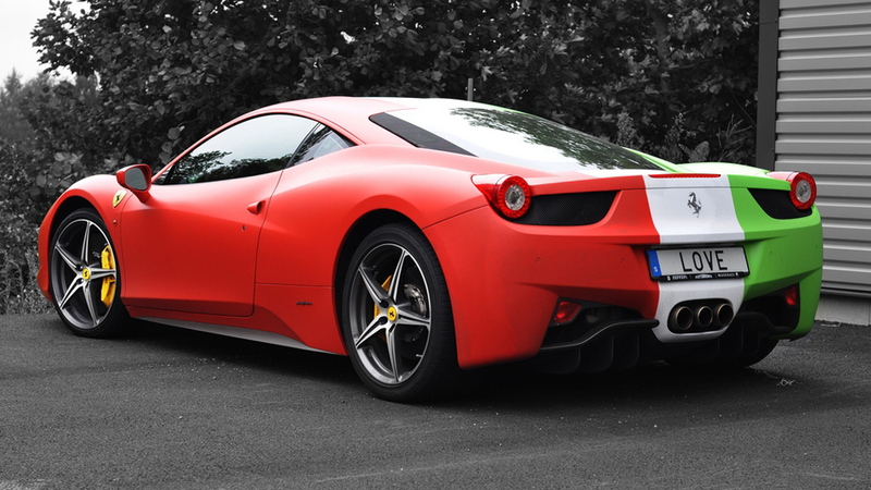 Illustration for article titled Italian flag wrapped Ferrari 458 is a bit much